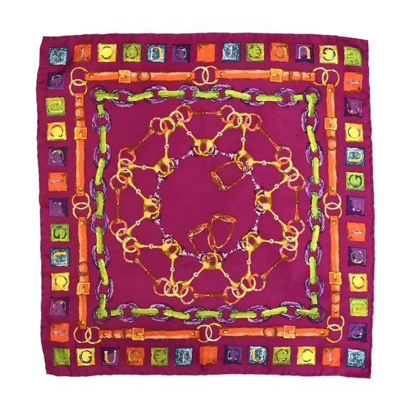 Scarf Sale - Gucci Logo Horse-bit 100% Silk Scarf - Picture 1 of 7